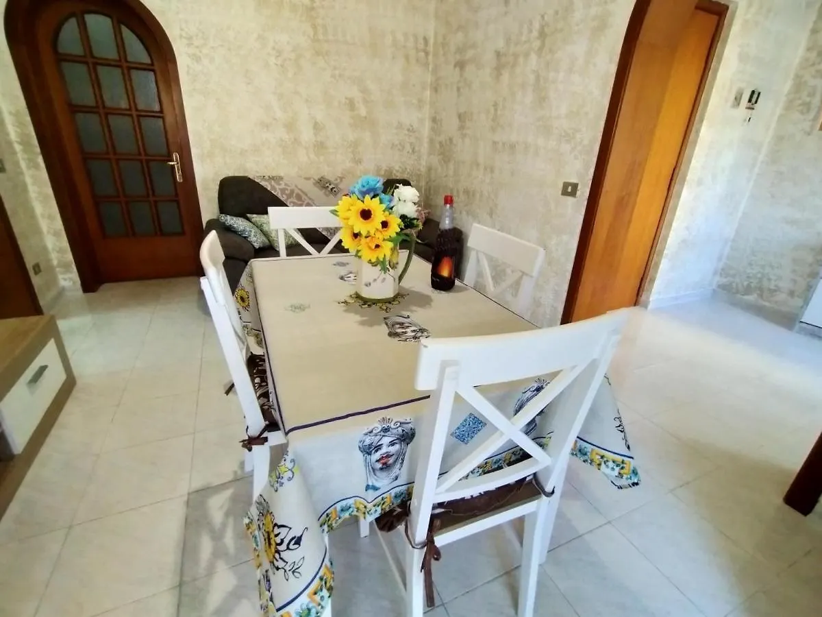 Appartamento Casa Emanuele Aeroporto di Catania Fontana Rossa